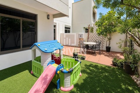 3 bedrooms Townhouse in Hayat Townhouses, UAE No. 202029 13