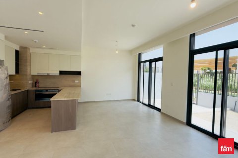 4 bedrooms Townhouse in Dubai, UAE No. 101009 9
