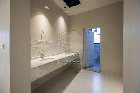 Villa de 6 dormitorios en Abu Dhabi, UAE No. 27757 7