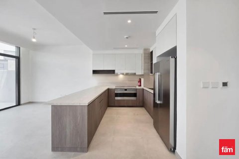 3 bedrooms Townhouse  No. 119429 2