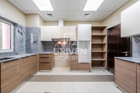 Villa de 5 dormitorios  No. 120725 21