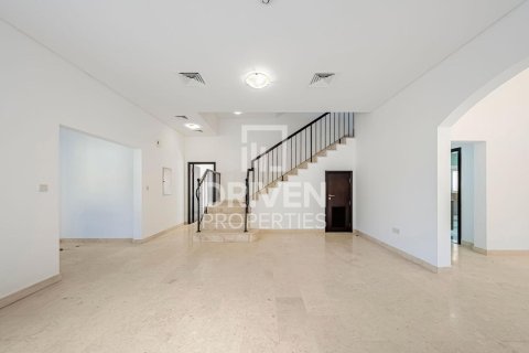 Villa de 5 dormitorios  No. 120725 6