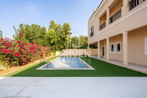 Villa de 5 dormitorios  No. 120725 29