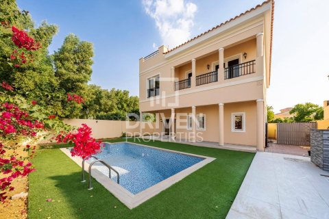 Villa de 5 dormitorios  No. 120725 28