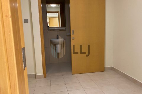 Apartment de 3 dormitorios en Al Khalidiya, UAE No. 87285 13