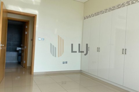 Apartment de 3 dormitorios en Al Khalidiya, UAE No. 87285 12