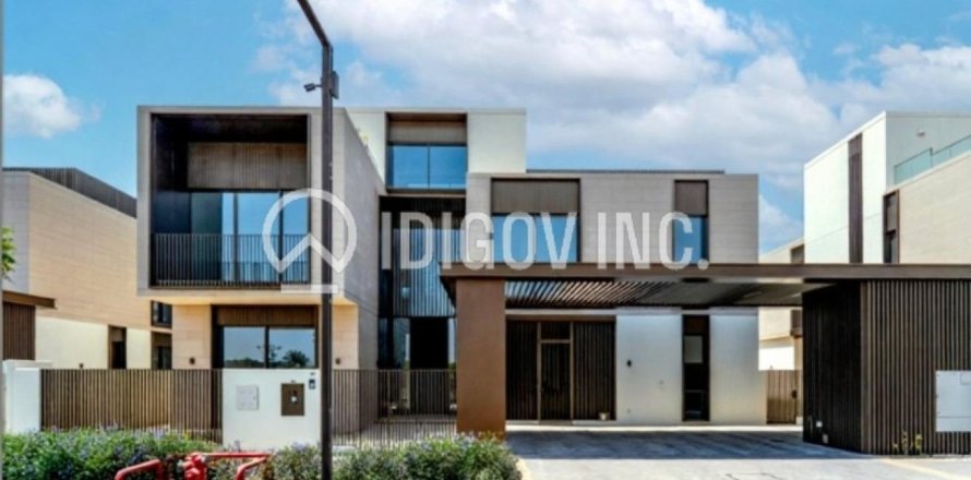 5 bedrooms Villa  No. 111631