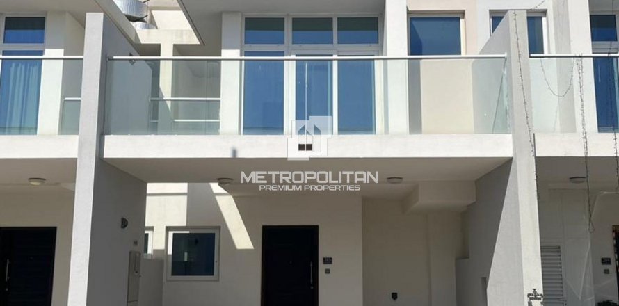 3 bedrooms Townhouse No. 129113