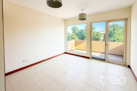 3 bedrooms Villa in Saheel, UAE No. 183074 15