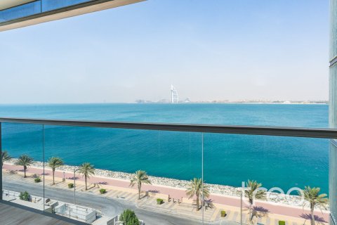 3 bedrooms Apartment in Palm Jumeirah, UAE No. 183071