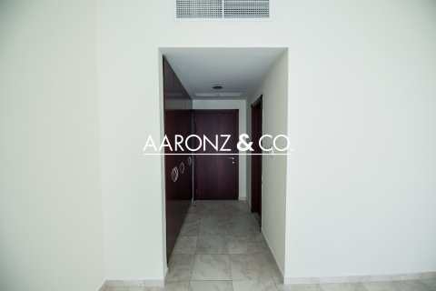 Квартира с 3 спальнями в Дубай Марина, ОАЭ №148793 8