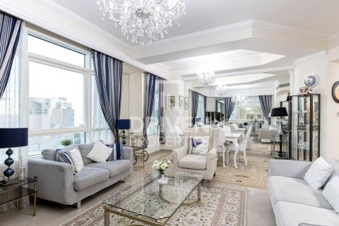 Apartment de 2 dormitorios en Marina Crown, UAE No. 193799 13
