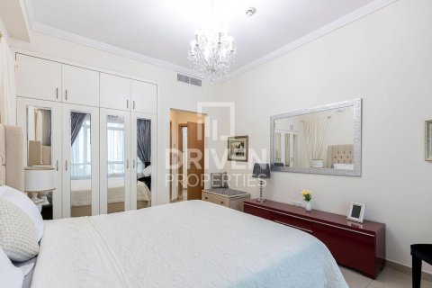 Apartment de 2 dormitorios en Marina Crown, UAE No. 193799 6