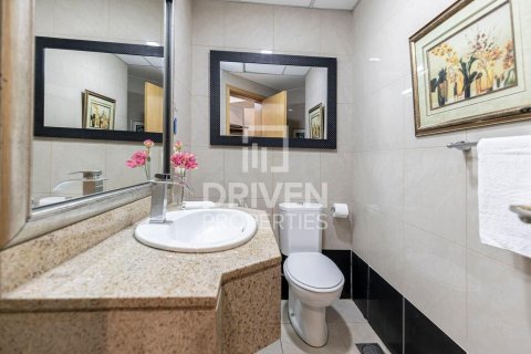 Apartment de 2 dormitorios en Marina Crown, UAE No. 193799 4