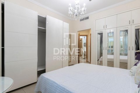 Apartment de 2 dormitorios en Marina Crown, UAE No. 193799 8
