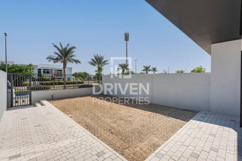 Townhouse de 3 dormitorios en Mudon, UAE No. 193800 6