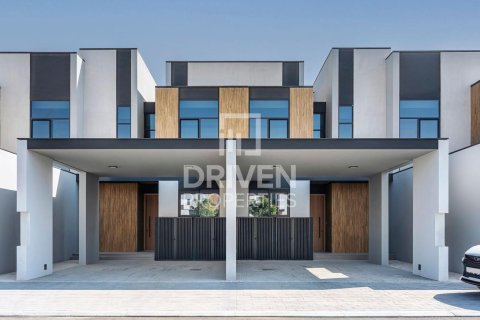 Townhouse de 3 dormitorios en Mudon, UAE No. 193800 2