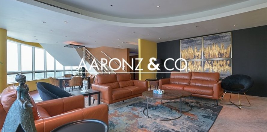 Пентхаус с 4 спальнями в Дубай Марина, ОАЭ №146408