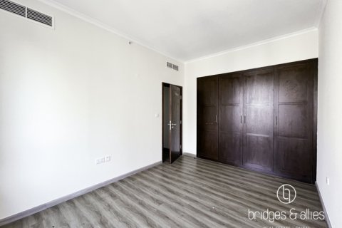 3 bedrooms Apartment  No. 131706 17