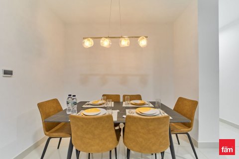 2 bedrooms Apartment in Dubai Sports City, UAE No. 140332 8