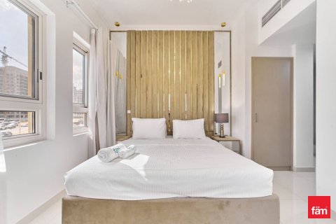 2 bedrooms Apartment in Dubai Sports City, UAE No. 140332 11