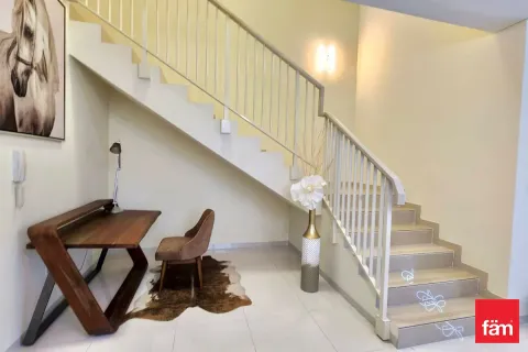 3 bedrooms Townhouse in Dubai, UAE No. 140337 6