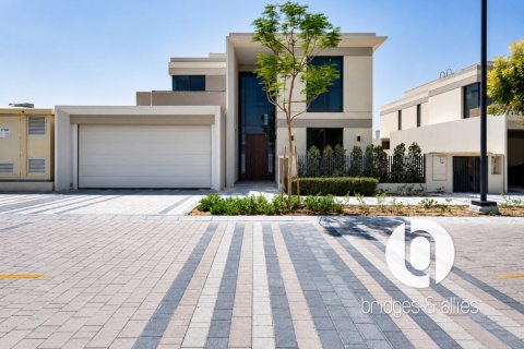 5 bedrooms Villa in Tilal Al Ghaf, UAE No. 163675 9
