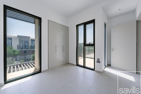 Таунхаус с 4 спальнями в Sun, ОАЭ №136705 17