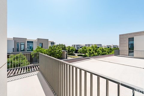 Таунхаус с 4 спальнями в Sun, ОАЭ №136705 16