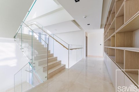 Вилла с 5 спальнями в Golf Place, ОАЭ №136704 8