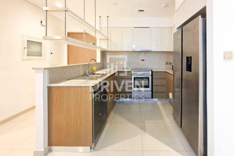 3 bedrooms Apartment in Burj Royale, UAE No. 191995 9
