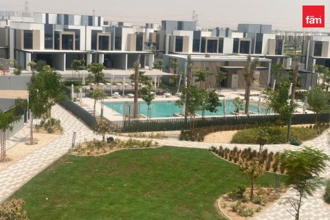 3 bedrooms Villa in Dubai, UAE No. 198697 18
