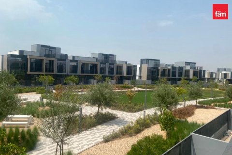 3 bedrooms Villa in Dubai, UAE No. 198697 15