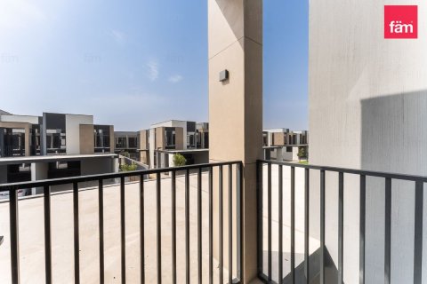 3 bedrooms Villa in Dubai, UAE No. 198697 9