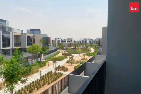 3 bedrooms Villa in Dubai, UAE No. 198697 17