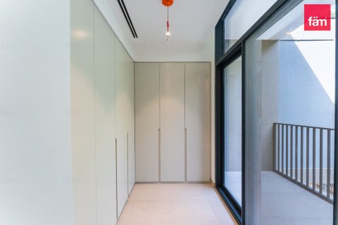 3 bedrooms Villa in Dubai, UAE No. 198697 12
