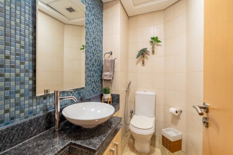 2 bedrooms Apartment in Palm Jumeirah, UAE No. 183333 18
