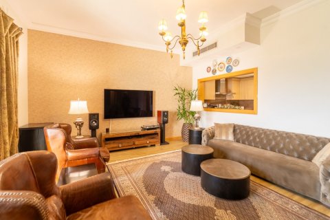 2 bedrooms Apartment in Palm Jumeirah, UAE No. 183333 3