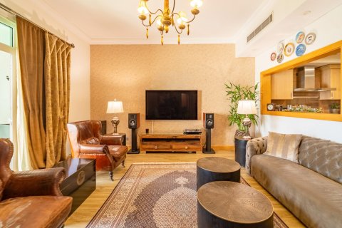 2 bedrooms Apartment in Palm Jumeirah, UAE No. 183333 6
