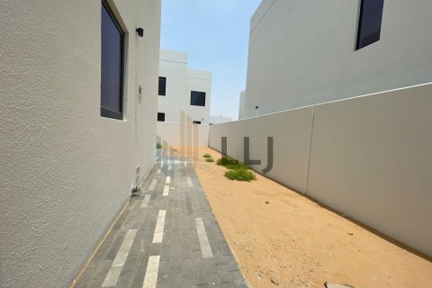 Villa de 5 dormitorios en  Yas Island, UAE No. 51187 10