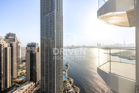 1 غرف نوم شقة في Address Harbour Point, الإمارات العربية المتحدة رقم 199892