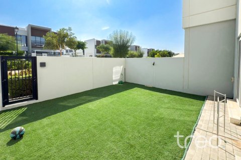 Townhouse de 3 dormitorios en Dubai, UAE No. 174187 16