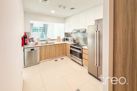 Townhouse de 3 dormitorios en Dubai, UAE No. 174187 5