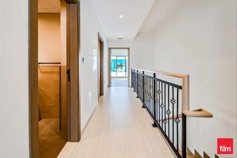 3 bedrooms Townhouse in Dubai, UAE No. 143417 8