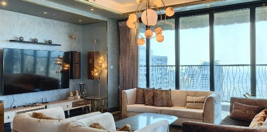 3 bedrooms Apartment in Dubai, UAE No. 170093