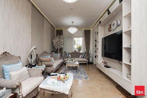 Villa de 5 dormitorios  No. 125313 4