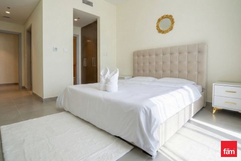 2 bedrooms Apartment in Dubai, UAE No. 142752 8