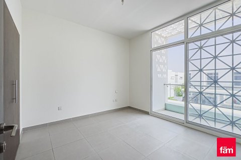 3 bedrooms Townhouse in Dubai, UAE No. 142753 8