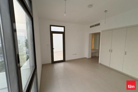 Villa de 4 dormitorios en Town Square, UAE No. 161326 10