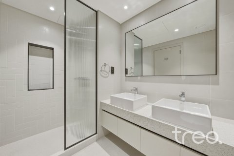 Apartment de 2 dormitorios en EMAAR Beachfront, UAE No. 206212 12